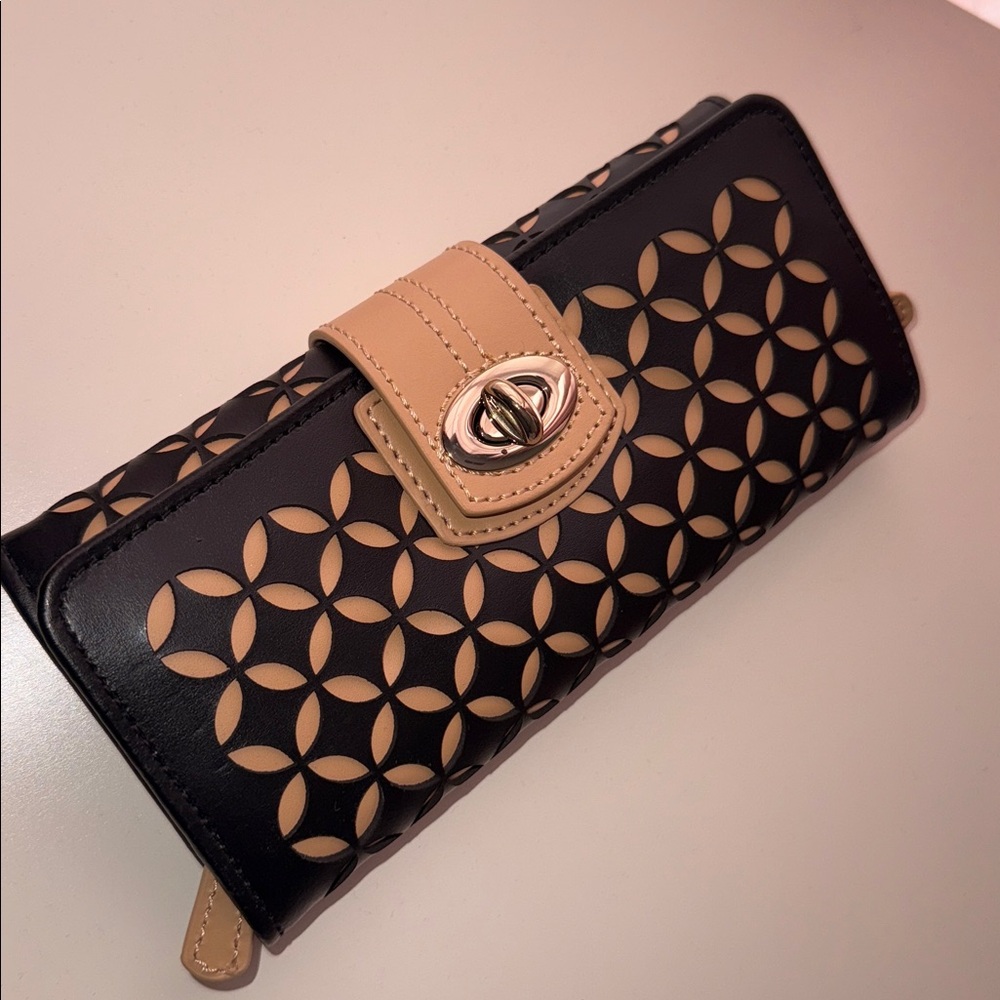 Wolf Chloe Jewelry Roll, Black‎